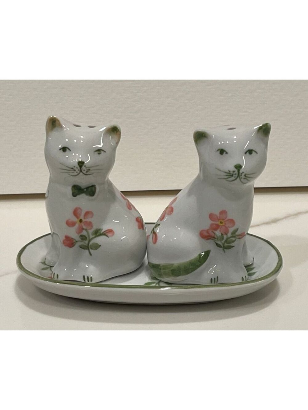 Andrea by Sadek Pink and White Cat Salt & Pepper Shakers with Under-Plate